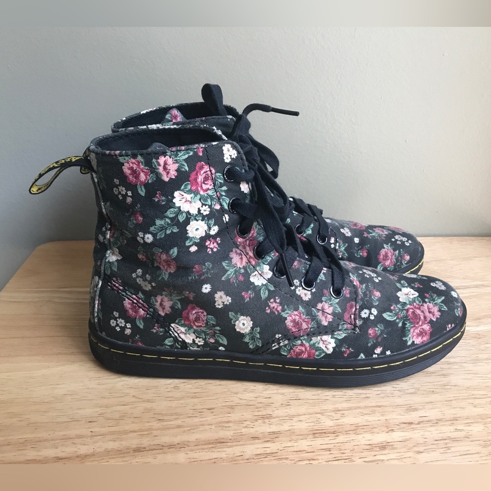 Dr. Martens Hackney Floral Flowers Lace Up Ankle Canvas Boots Womens Size: US 7